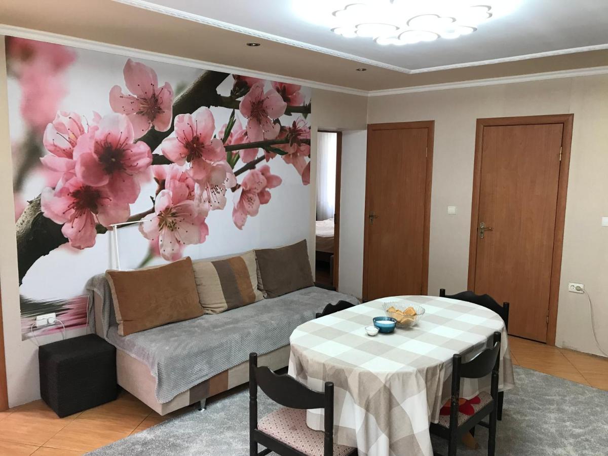 House Of Grace Hotel Reni Bagian luar foto